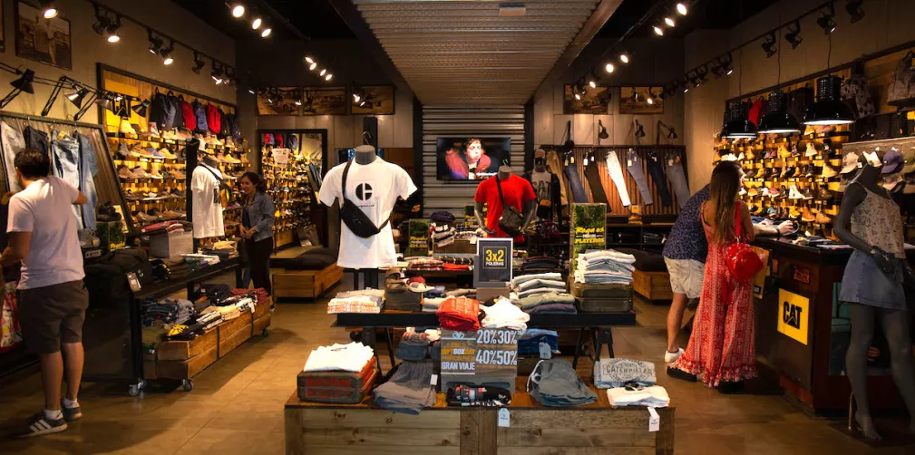 Caterpillar ropa best sale
