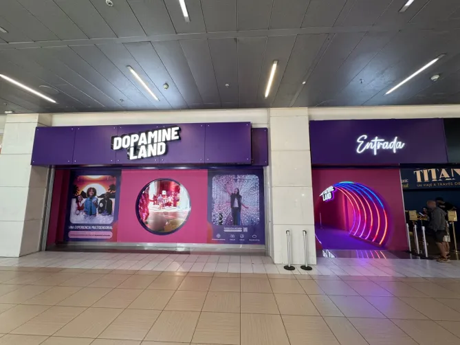 dopamine land cenco costanera