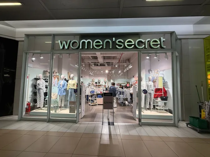 tienda women secret costanera