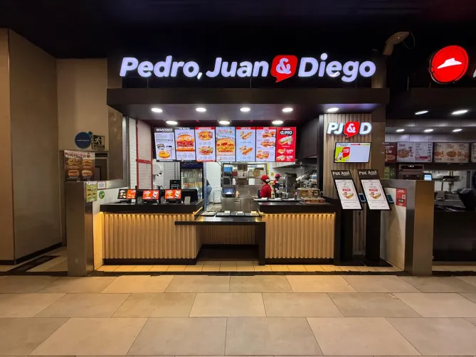 pedro, juan y diego cenco costanera